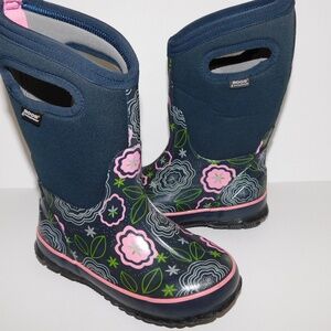 BOGS classic posey pink gray winter snow boots girls 12
